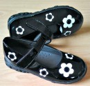 Hello Kitty Whity Patent Shoes- Size 28/UK 10
