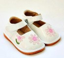 Little Blue Lamb Toddler White Patent Leather Daisy Squeaky Shoes- Size 7